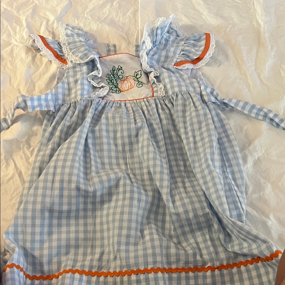 KREWE Blue and White Fabric Label